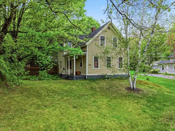 106 Chestnut St, Northampton, MA 01062