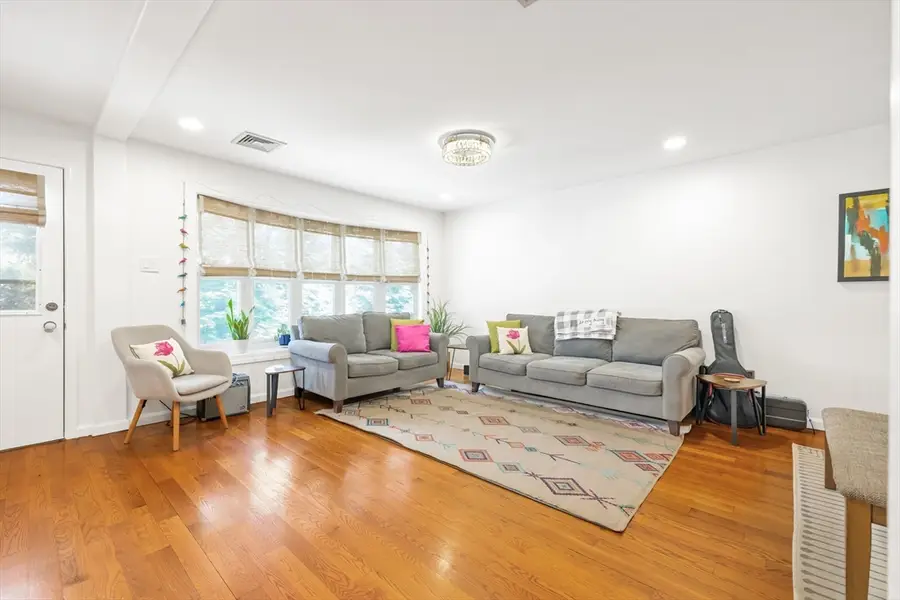 34 Angela Lane #34, Watertown, MA 02472 - #3