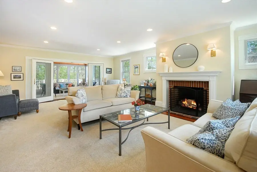353 Thoreau St, Concord, MA 01742 - #3