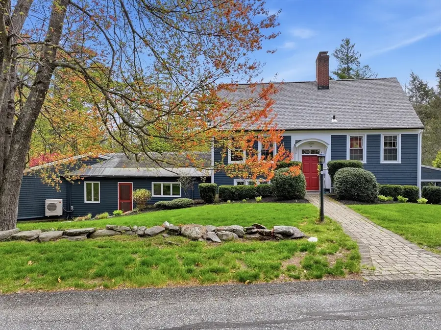 8 Hillside Rd, Southbridge, MA 01550 - #2