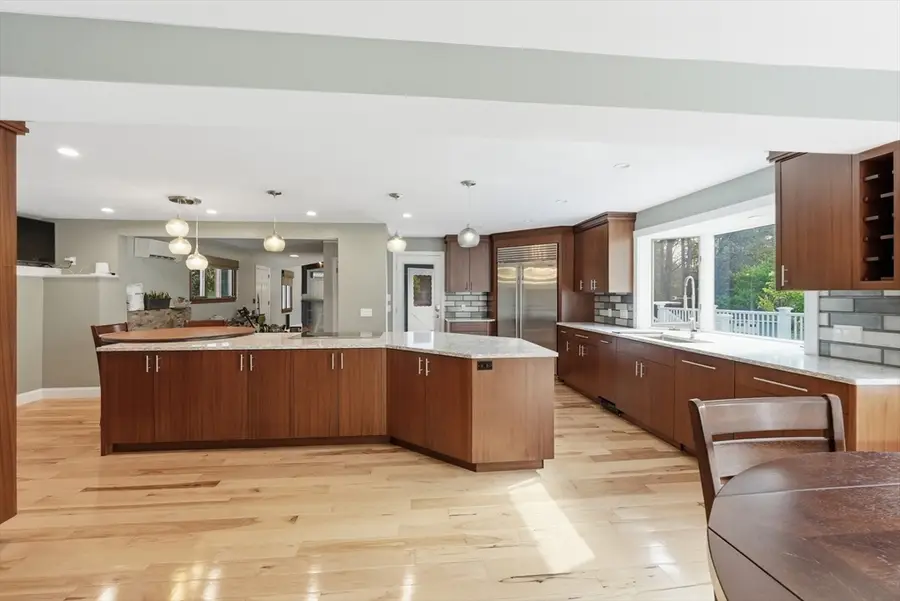 8 Hillside Rd, Southbridge, MA 01550 - #3