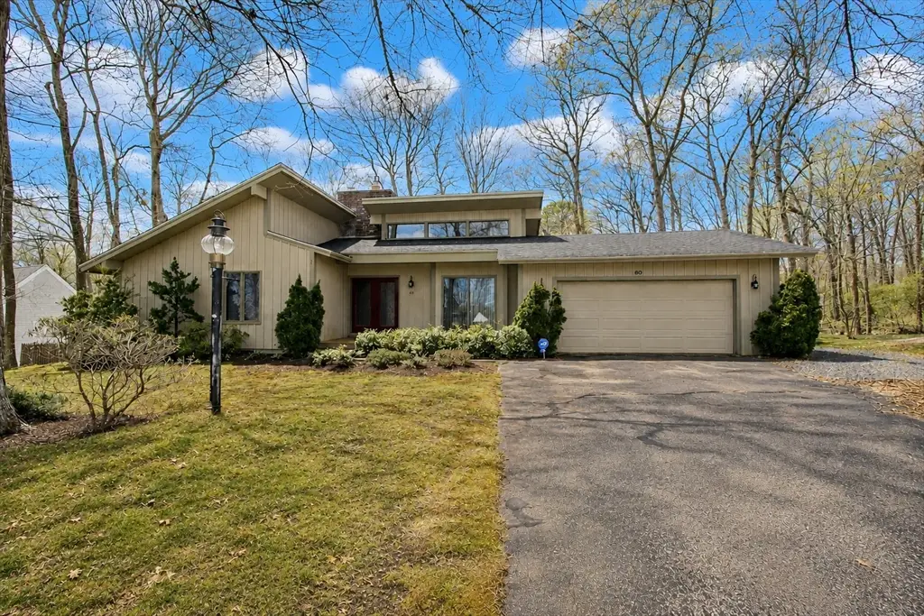 60 Redwood Cir, Mashpee, MA 02649 - #1