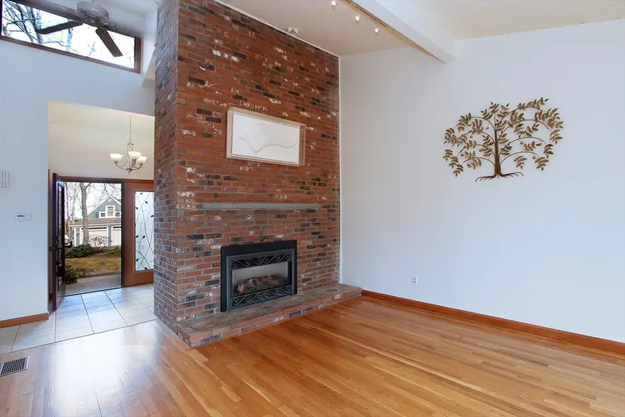 60 Redwood Cir, Mashpee, MA 02649 - #3