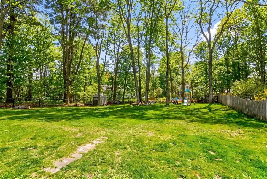 38 Mount Vernon St., Middleton, MA 01949 - #3