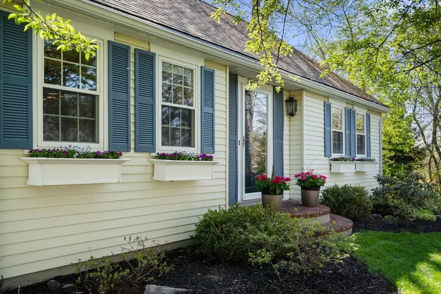 22 Crest Rd, Framingham, MA 01702 - #3