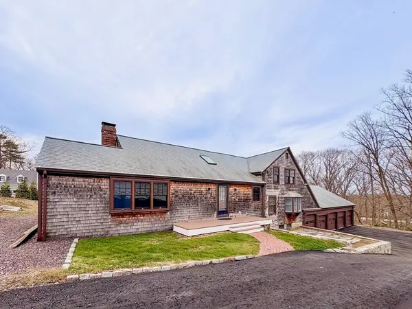 215 Sohier St, Cohasset, MA 02025
