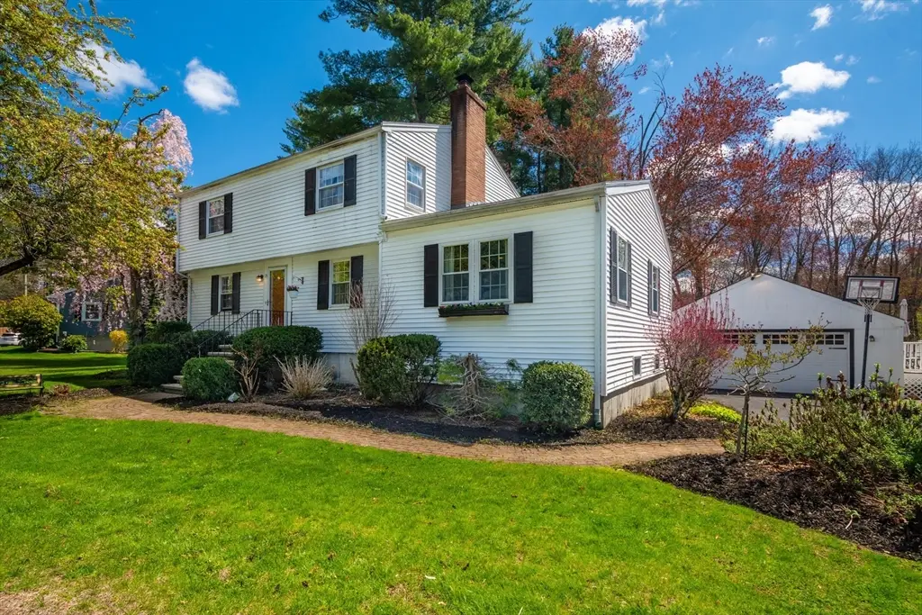 15 Williams Road, North Reading, MA 01864 - #1