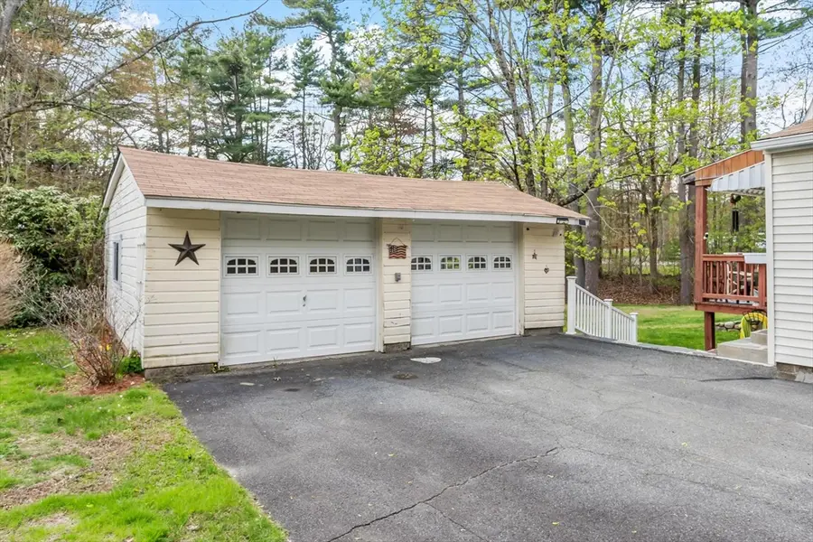 464 Pinedale Ave, Athol, MA 01331 - #3