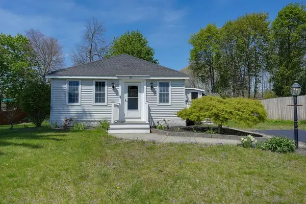 32 Plainfield Ave, Shrewsbury, MA 01545