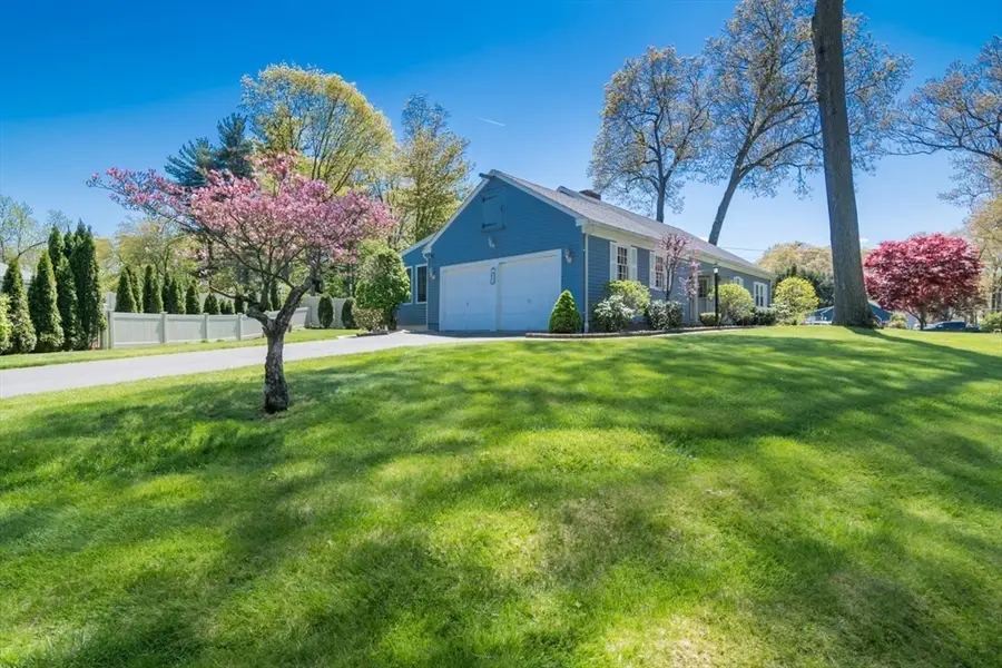 51 Edgewater Road, Agawam, MA 01001 - #3