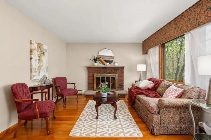 6 Ivy Ln, Reading, MA 01867 - #3