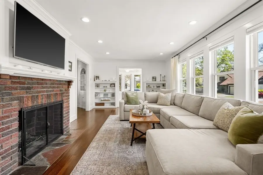 39 Park St, Milton, MA 02186 - #3