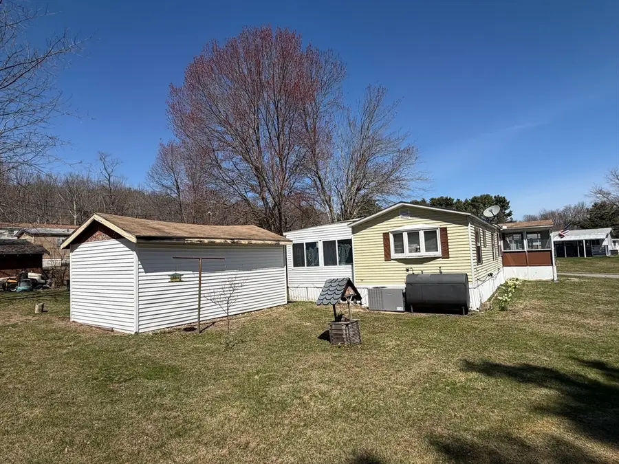 48 Dogwood Lane #48, Wales, MA 01081 - #3