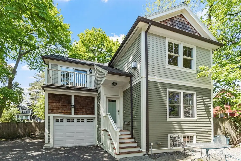 11 Brookford St, Cambridge, MA 02140 - #1