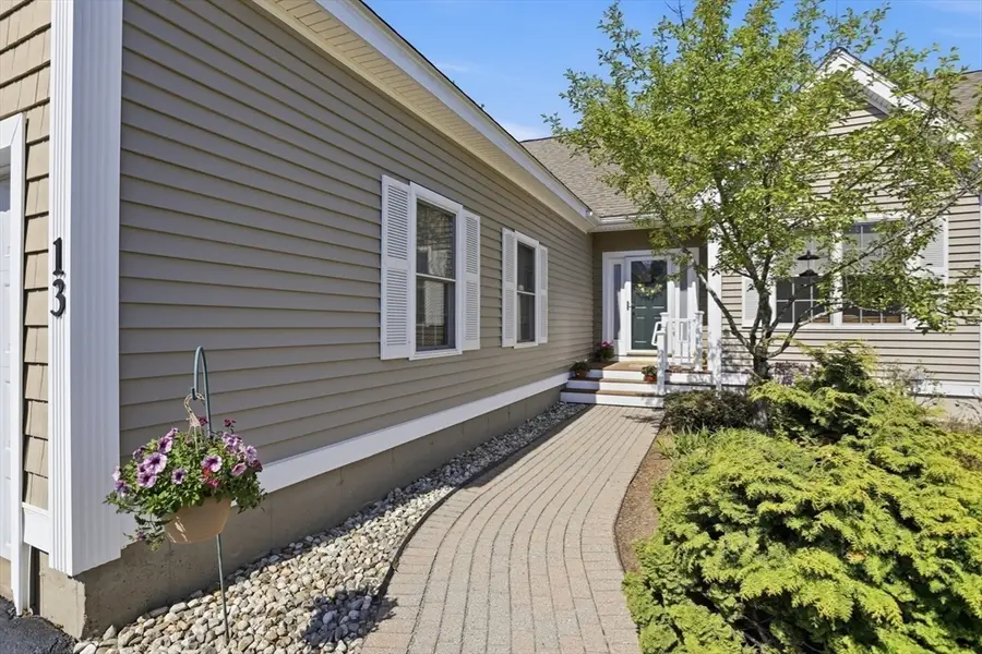 13 Stone Ridge Rd #13, Westford, MA 01886 - #3
