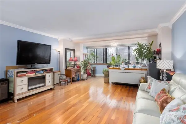 6 Whittier Place #4N, Boston, MA 02114