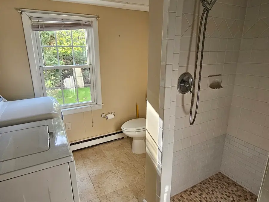 135 Walker Pond Rd, Sturbridge, MA 01566 - #3