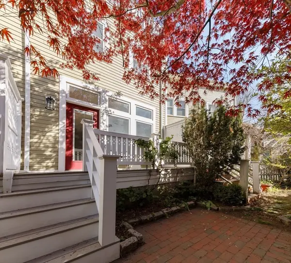 31 Market Street #B, Cambridge, MA 02139