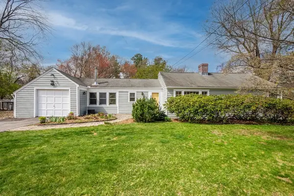 114 Nagog Hill Rd, Acton, MA 01720