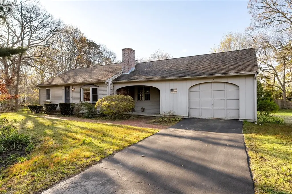 1 Essex Way, Yarmouth Port, MA 02675 - #1