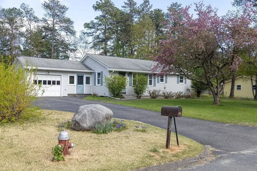 142 Spruce Hill Ave, Northampton, MA 01062 - #2