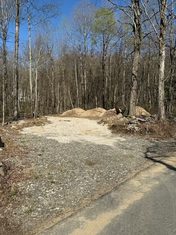 1011 Thresher Rd, Hardwick, MA 01037 - #2