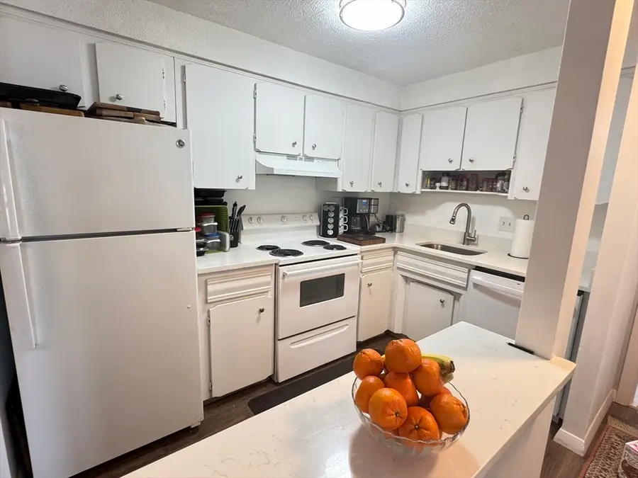 180 Main St #1202, Bridgewater, MA 02324 - #3
