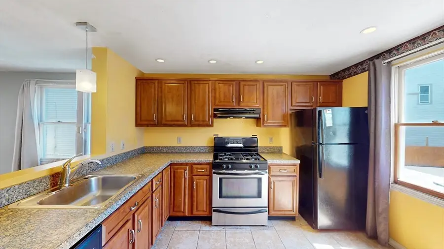 13-15 Torrey St #2, Boston, MA 02124 - #3
