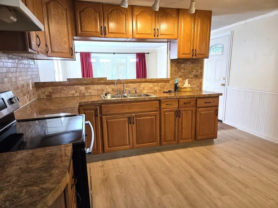 84 Tavitian Blvd, Marlborough, MA 01752 - #3