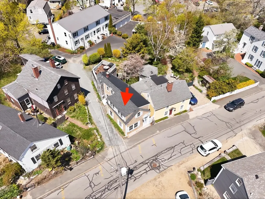 24 High St, Rockport, MA 01966 - #1
