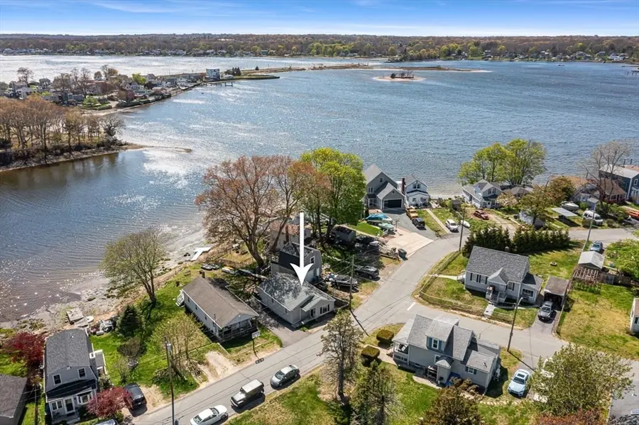 126 Ocean View Ave, Swansea, MA 02777 - #2
