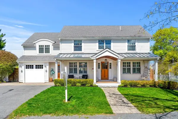 18 Rose Ave, Marblehead, MA 01945