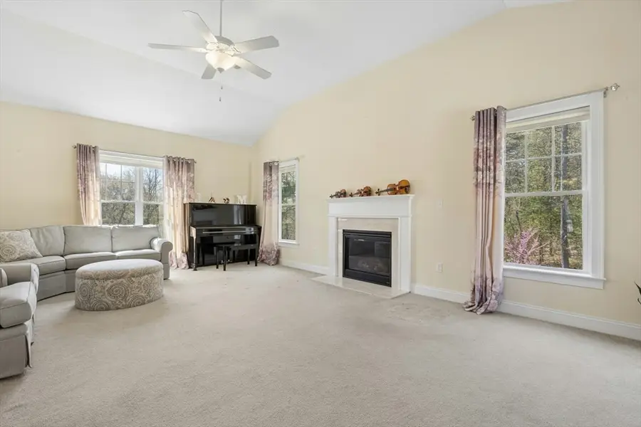 49 Brookmeadow Ln, South Grafton, MA 01560 - #2
