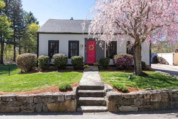 14 Cook Street, Douglas, MA 01516