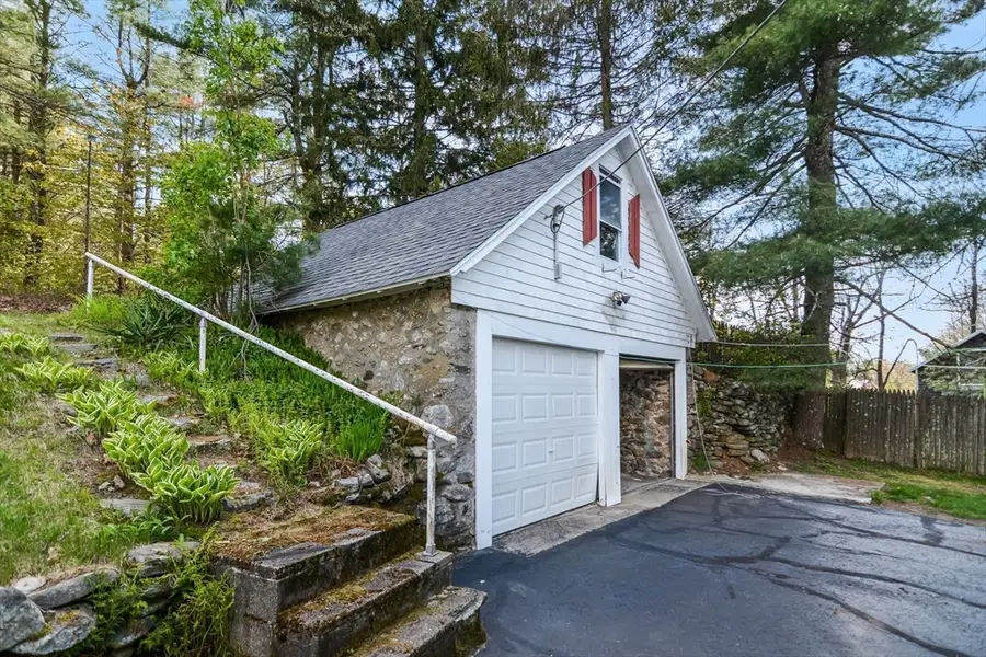 727 Pleasant St, Paxton, MA 01612 - #2