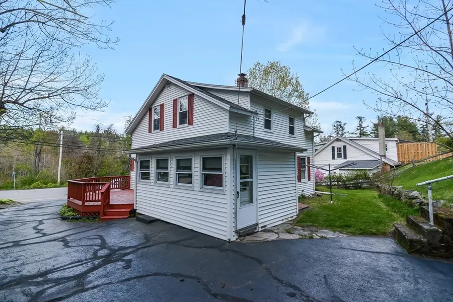 727 Pleasant St, Paxton, MA 01612 - #3