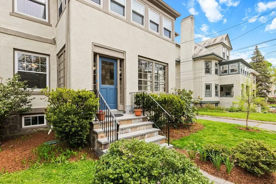 12 Spruce St #12, Watertown, MA 02472 - #3