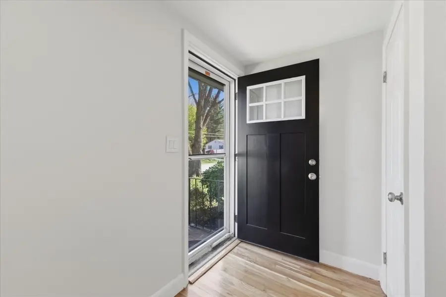 32 Essex Road, Sharon, MA 02067 - #3