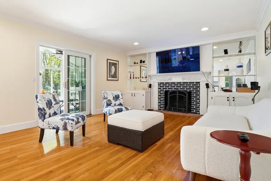 1 Village Ln, Littleton, MA 01460 - #3