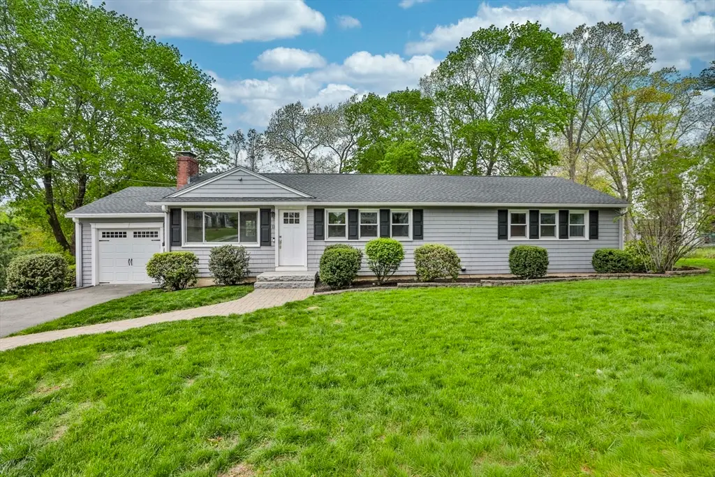 11 Gerry Rd, Lynnfield, MA 01940 - #1
