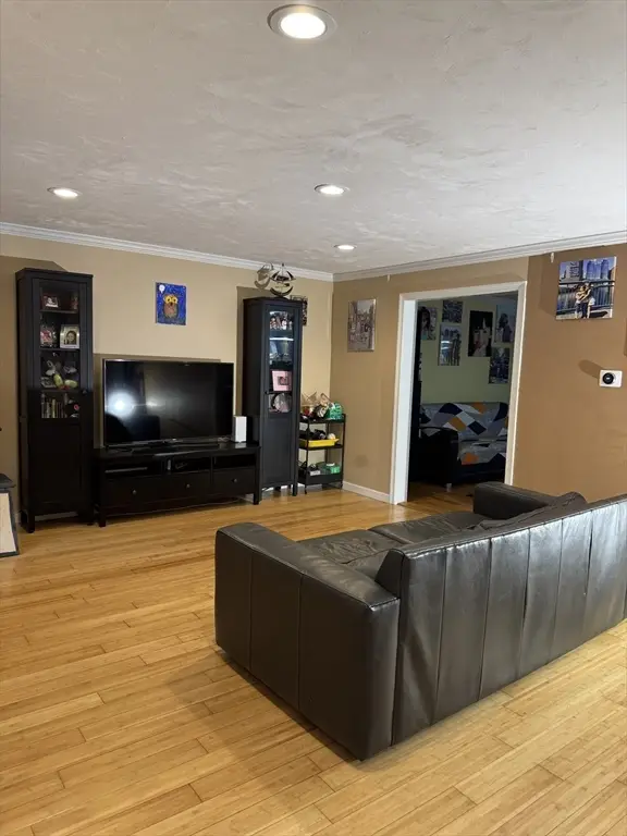 19 Fairview Rd, Framingham, MA 01701 - #3