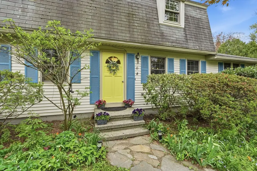 6 Woodlawn Rd, Hadley, MA 01035 - #3