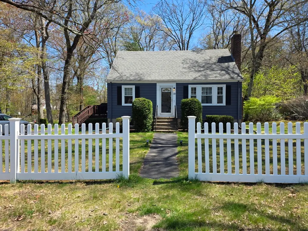 10 Marion St, Wilmington, MA 01887 - #1