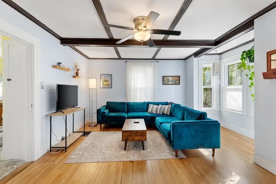 8 1/2 Myrtle Square, Gloucester, MA 01930 - #3