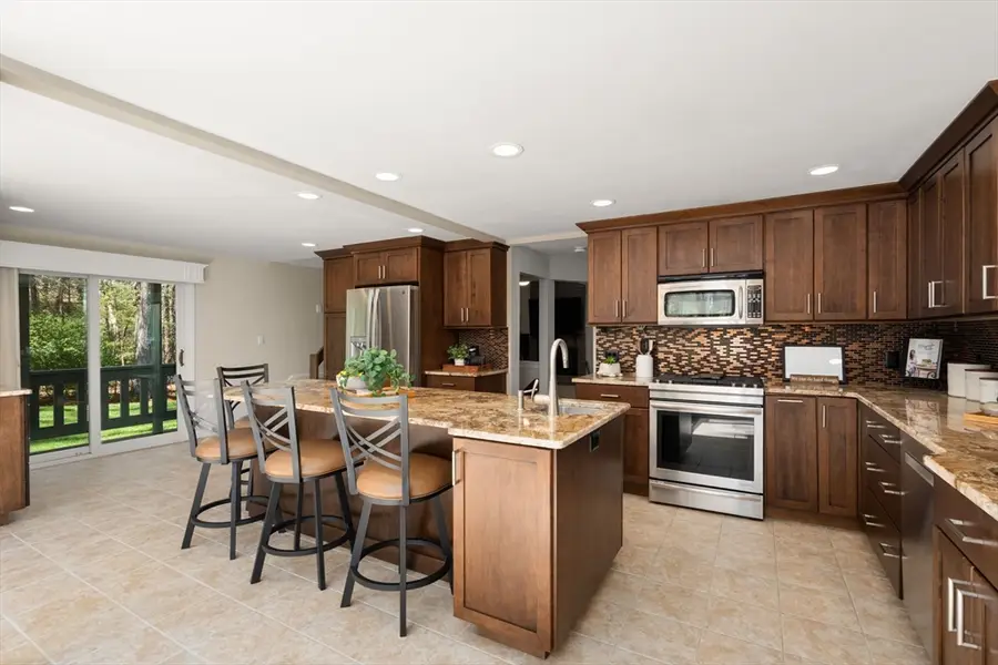32 Sherborne Cir, Ashland, MA 01721 - #3