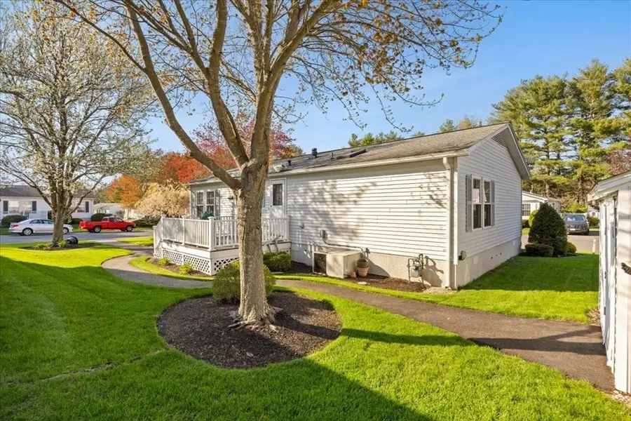 2 Ridgewood Circle, Bridgewater, MA 02324 - #3