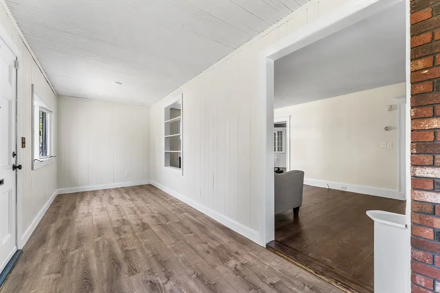 18 Fales Rd, Dedham, MA 02026 - #3