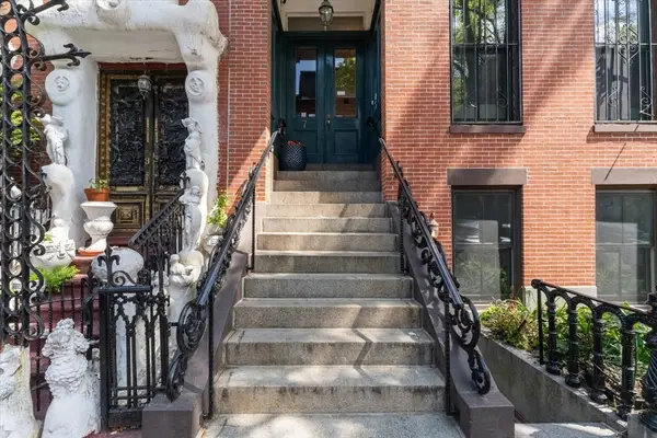 7 Dwight St #3, Boston, MA 02118