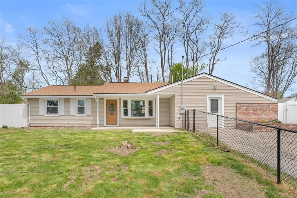 14 Temi Rd, Brockton, MA 02302 - #1