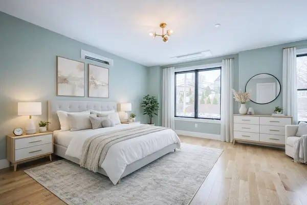 68 Rowe St #U:2, Boston, MA 02131